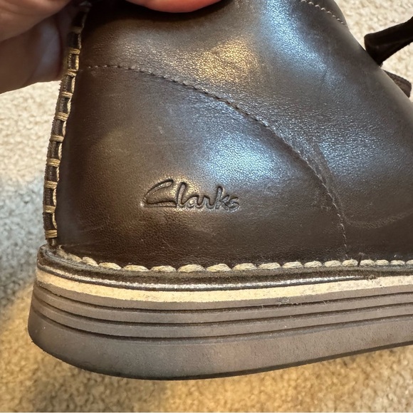 Clarks Men\'s Forge Stride Brown Leather‎ Chukka Boots Size 10M main image 5